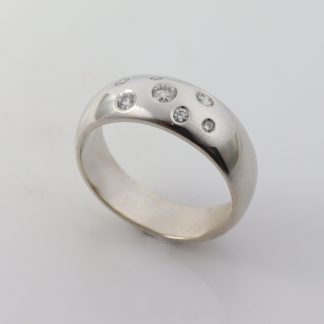 9ct White Gold Dome ring W/ 0.22ct Diamonds_0