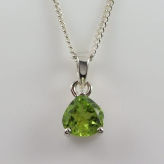 Stg/silver Peridot Pendant_0