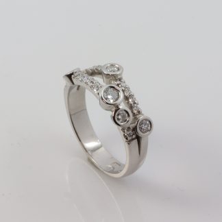 18ct White Gold Twin Row Diamond ring TDW 0.50ct_0