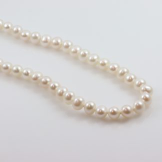 F/W Pearls Knotted_0