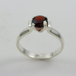 Stg/silver Garnet Ring_0