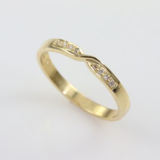 9ct Yellow Gold Crossover Grain Set Ring_0