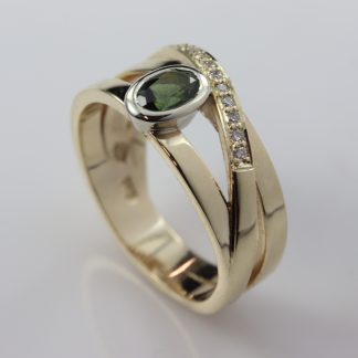 9ct Yellow Gold Green Sapphire and Diamond Crossover Ring_0