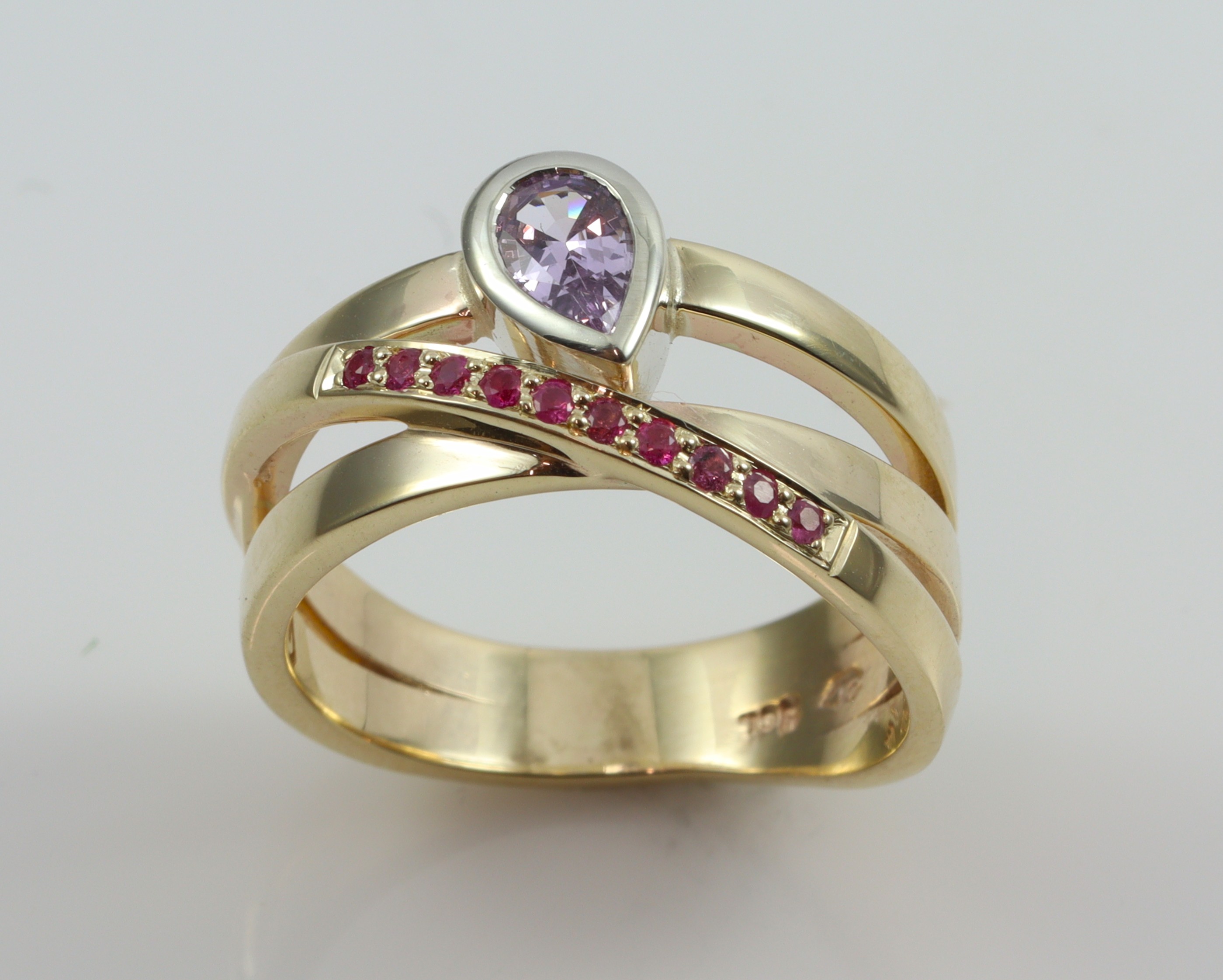 9ct Yellow Gold Ring Pear Purple Sapphire & 10 Rubies_0