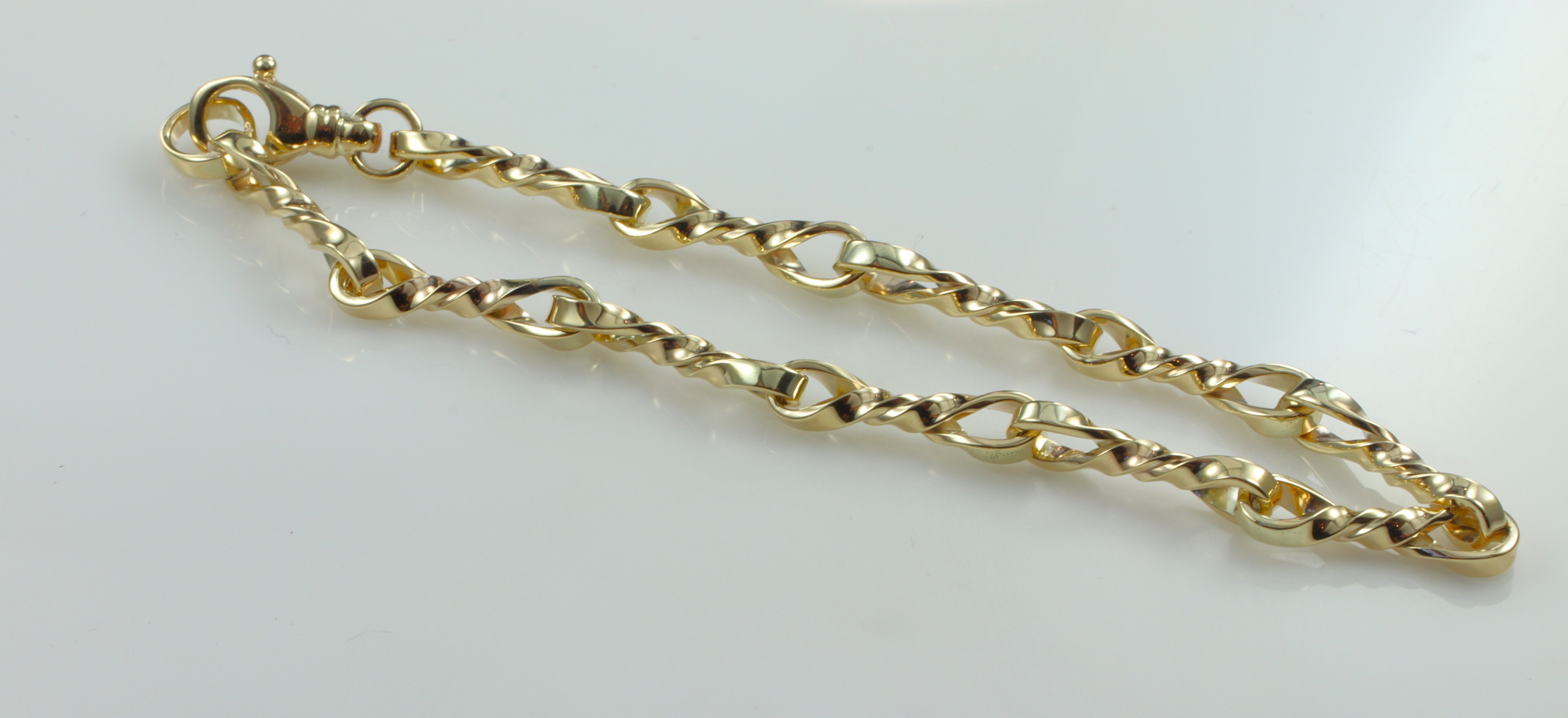 9ct Gold Twist Bracelet_0