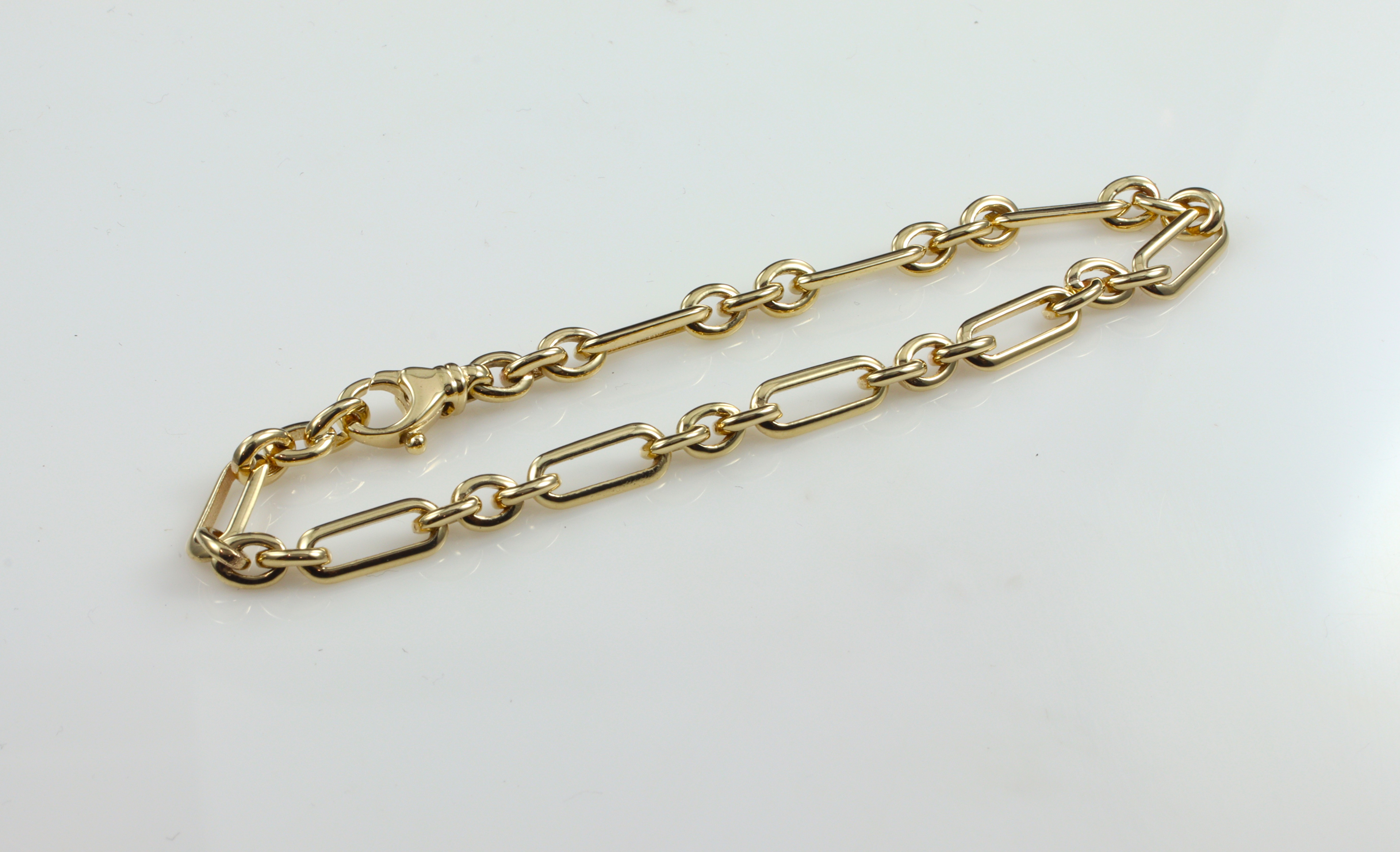 9ct Gold Bracelet_0