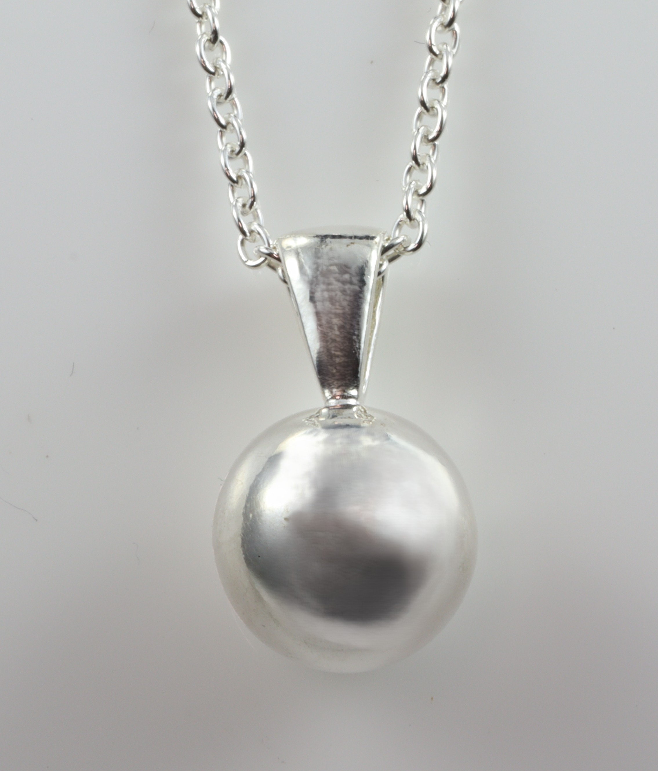 Stg/silver Ball Pendant_0